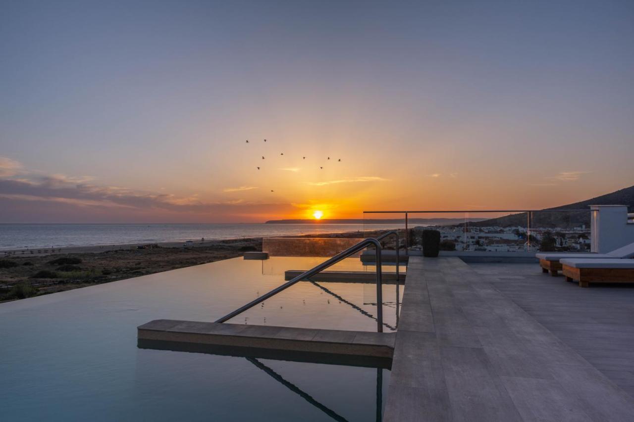 Zahara Beach & Spa By Qhotels - Adults Recommended ساهارا ذي لوس أتونِس المظهر الخارجي الصورة Sunset at the Dead Sea