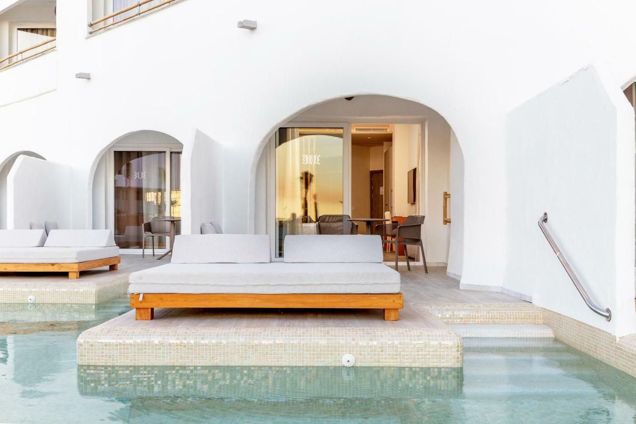 Zahara Beach & Spa By Qhotels - Adults Recommended ساهارا ذي لوس أتونِس المظهر الخارجي الصورة A private pool at the hotel